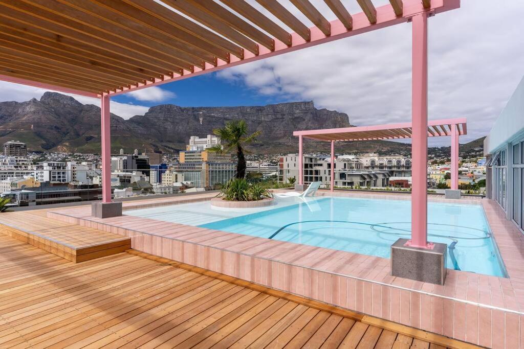 Apartment The Rose 502-city Centre Aprt With Rooftop Pool