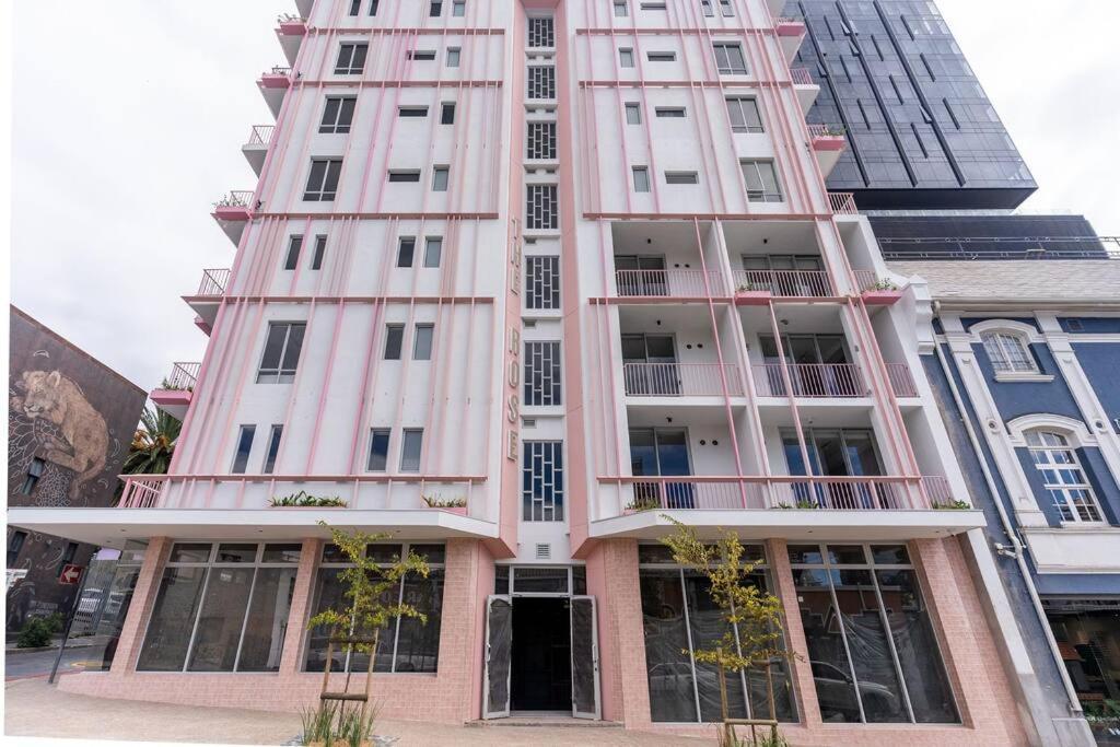Apartment The Rose 502-city Centre Aprt With Rooftop Pool