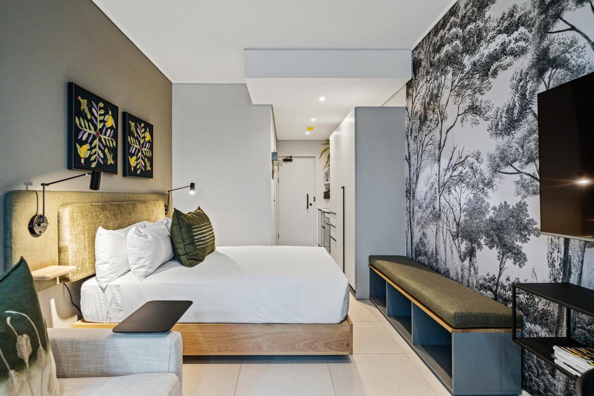 The Rose 502-city Centre Aprt With Rooftop Pool Apartment